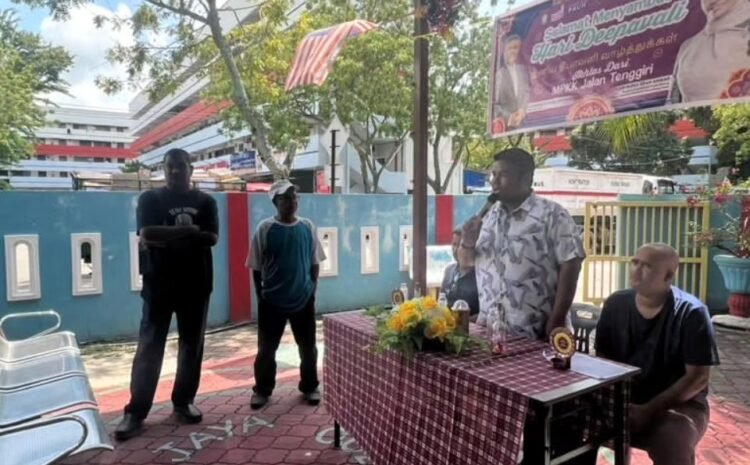  SERAHAN SUMBANGAN BARANGAN KEPERLUAN BAGI PERAYAAN DEEPAVALI